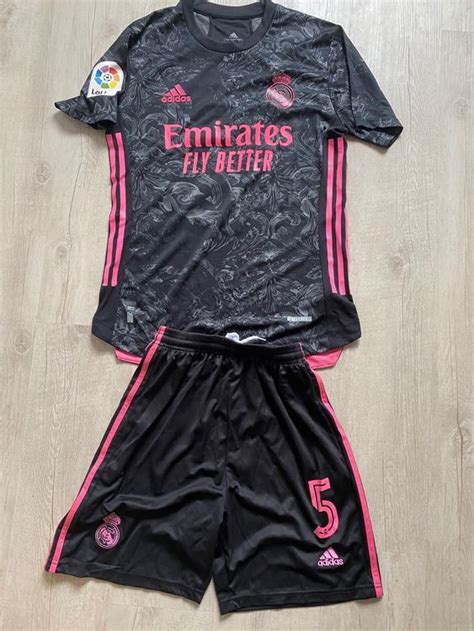 real madrid trikot und hose.